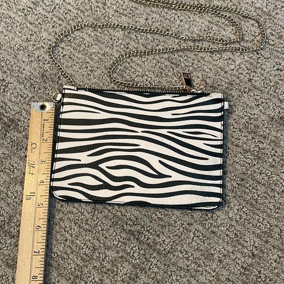 Zebra print Crossbody clutch - Picture 6 of 7